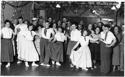 Coronation Square Dancers 1